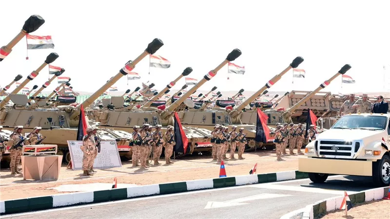  استعدادات الجيش المصري تثير تفاعلا غير مسبوق علي السوشيال ميديا ماذا قال المتحدث العسكري وهل تستعد مصر لمواجهة عسكرية ؟