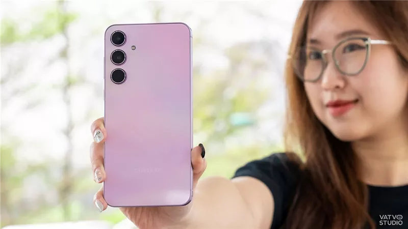 هاتف أسطوري من سامسونج.. سامسونج تبهر العالم مع إطلاق هاتف Galaxy A56 وهذه مواصفاته وسعره