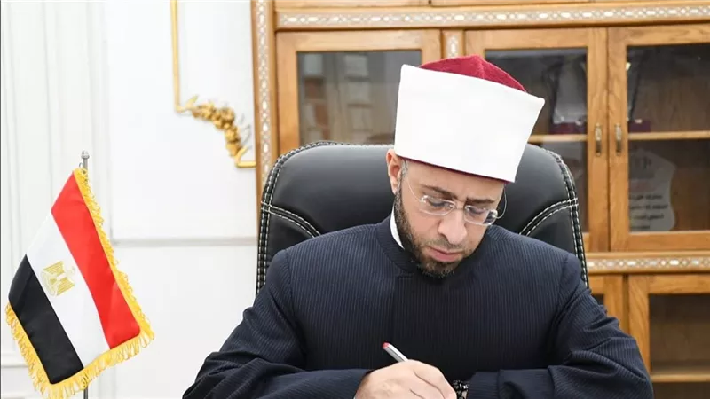 اعتماد حركة تنقلات محدودة بين قيادات المديريات بقرار وزير الأوقاف