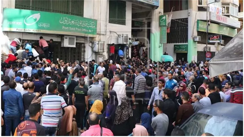 البوسطة خطفت عملاء البنوك .. لو معاك 50 ألف جنيه روح اقرب مكتب وأعرف هتقبض كام من فوائد البريد المصري 