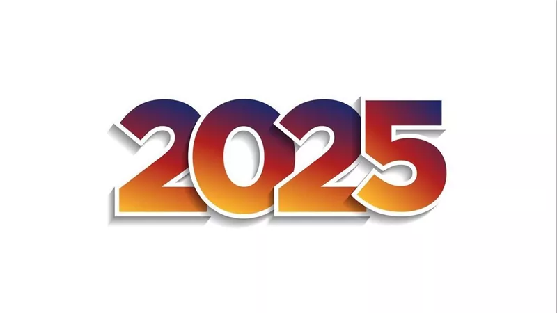 إجازات رسمية بالهبل وعدد أيام كتيرة.. اعرف إجازات عام 2025