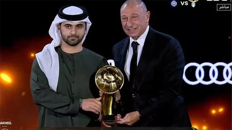 مبروك يا أهلاوية....إنجاز جديد يحققه النادى الأهلى بفضل جماهيرية...والفوز بجائزة أفضل نادى فى الشرق الاوسط