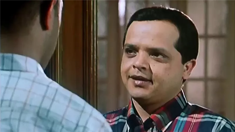 وفاة بطل فيلم صاحب صاحبة منذ لحظات...الموت يفجع الوسط الفنى من جديد برحيل هذا الفنان