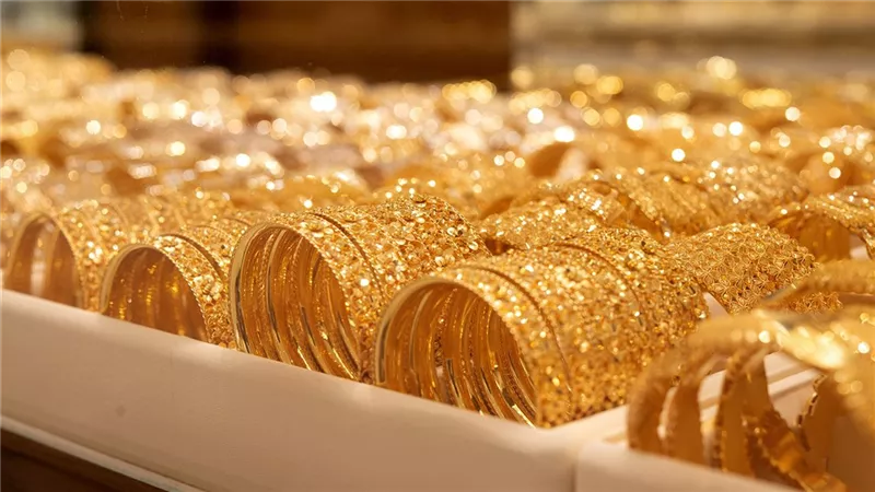 أسعار الذهب اليوم الأربعاء 18 ديسمبر 2024 في التعاملات الصباحية بمصر: الجرام يتخطى 4330 جنيهًا لعيار 24 وعيار 21 بكام الآن؟
