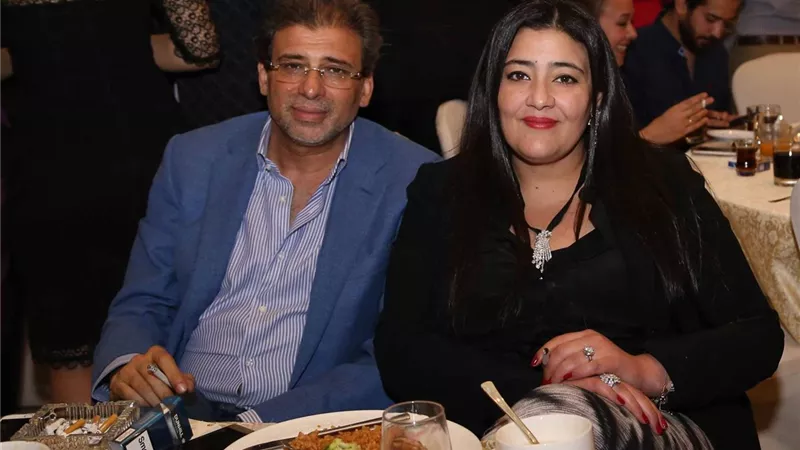خالد يوسف يكشف تفاصيل مثيرة عن أزمة زوجته والمخرج عمر زهران في إتهامه بسرقة مجوهراتها