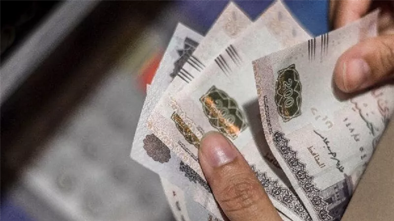 مرتبك هيتسرق .. تحذير عاجل خلال صرف مرتبات شهر ديسمبر أثناء السحب من ماكينات الصراف الالي بعد قرار المالية ماذا يحدث بــATM؟