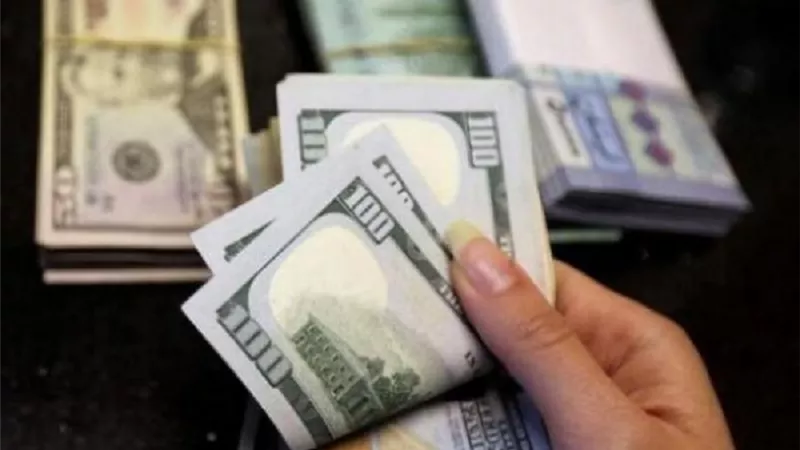 أسعار الدولار تخالف التوقعات بعد قرار البنك المركزي وهذا متوسط سعر الدولار في السوق السوداء بعطلات البنوك هتغير 100 اخضر بكام من الـATM؟