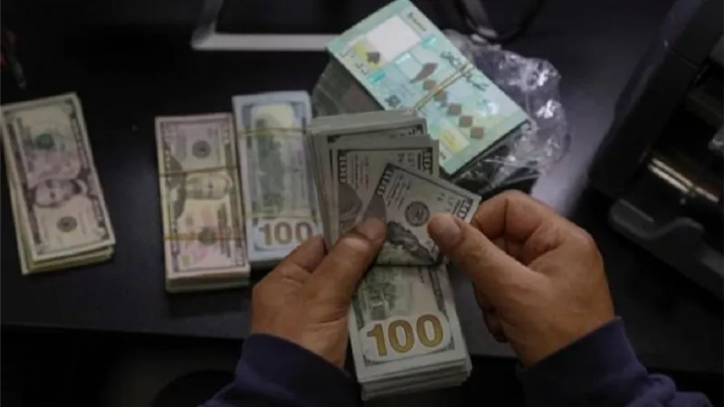  500 دولار تساوي كم في السوق السوداء بعد تراجع الدولار أمام الجنيه في 6 بنوك حكومية بمنتصف التعاملات  فهل يستمر الهبوط؟
