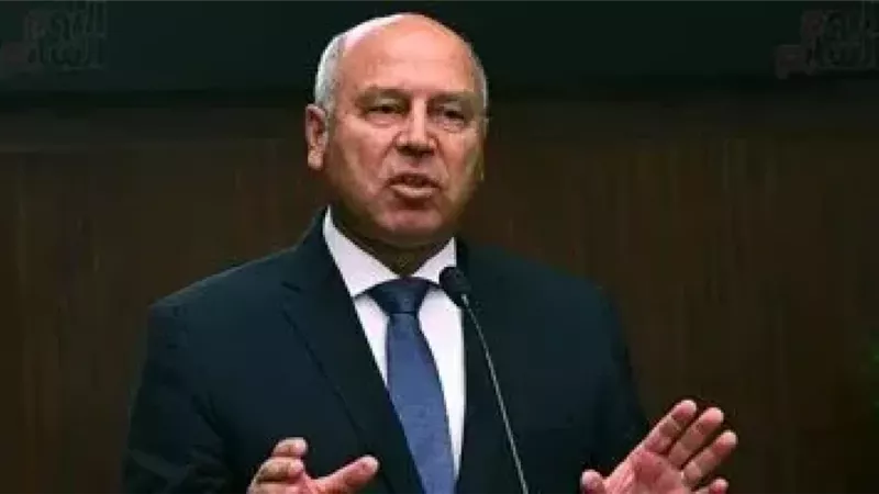 مبروك لسكان القاهرة وهذه المناطق .. كامل الوزير يزف بشري سارة للمواطنين بشأن مونوريل شرق النيل ومفاجأة بشأن القطار الكهربائي الخفيف LRT