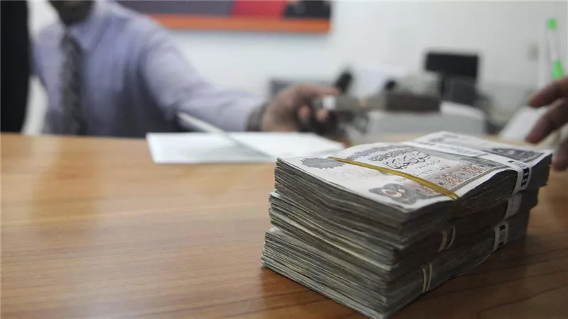 الحكومة تبدأ صرف مرتبات سبتمبر يوم 24 للموظفين بالجهاز الإداري للدولة
