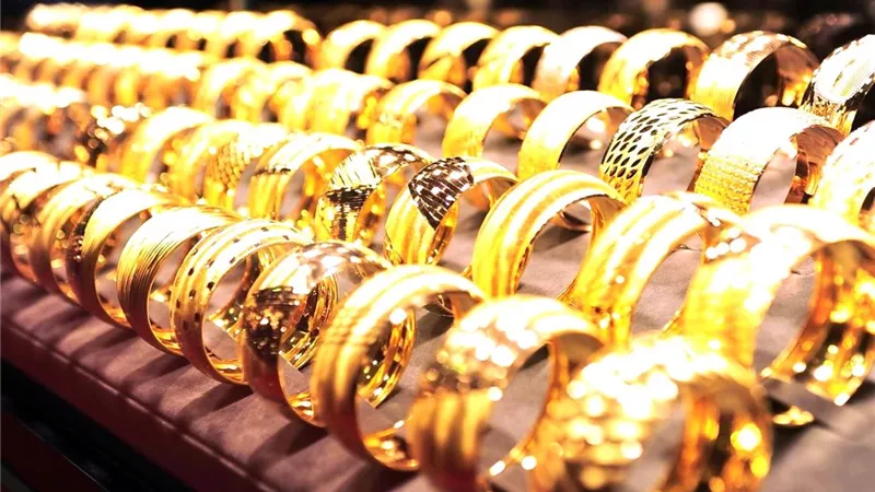 3800 جنيه عيار 21 يواصل صعوده.. أسعار الذهب اليوم الجمعة 17-1-2025: تعرف على آخر تحديث للمعدن الأصفر في مصر|الجرام بكام الآن؟