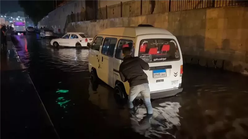 أخطر هجمة شتوية تضرب مصر أمطار تغمر 20 محافظة وكتل صقيع وظاهرة جوية خطيرة تستمر يومين .. متي تنتهي نوة طوبة؟ 
