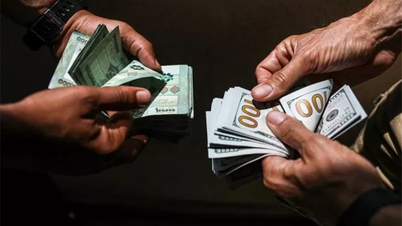 أسعار الدولار اليوم الأربعاء  22 يناير: تحركات جديدة تثير الجدل في البنوك المصرية وسعر الريال السعودي يسجل مفاجأة جديدة