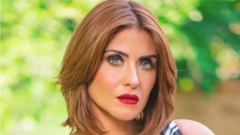 الناس اختلفوا على الأنبياء مش هيختلفوا عليا يعني.. بسبب ملابسها وصورها مع ابنها.. هيدي كرم ترد بطريقتها على المنتقدين
