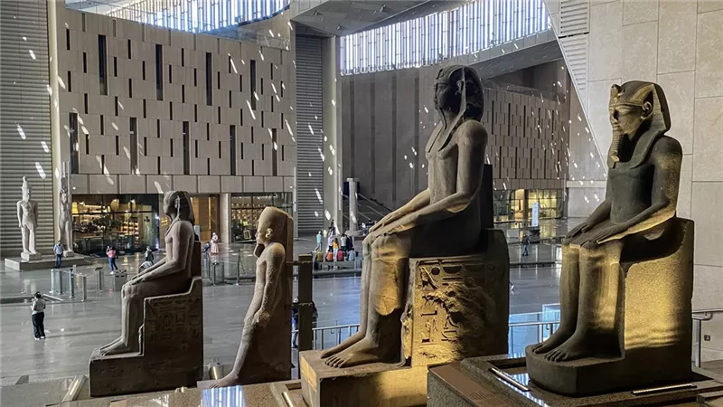 تعرف على القنوات الناقلة لحفل افتتاح المتحف المصري بحضور 60 رئيس وملك وملكة من دول العالم