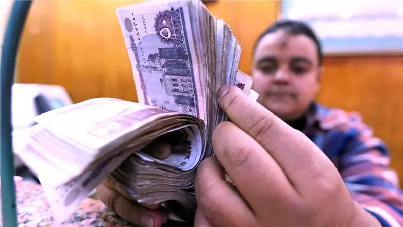 صرف معاشات نوفمبر 2025 يبدأ غدًا السبت بالزيادة الأخيرة 15% رسميًا