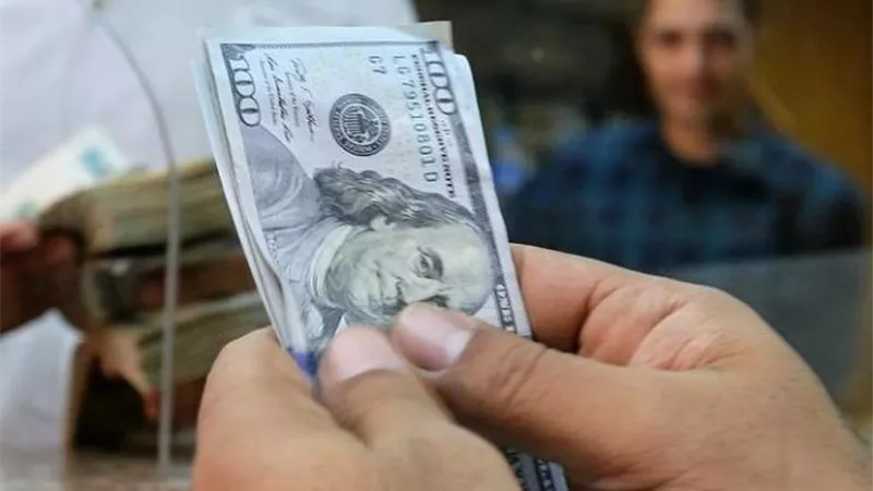 سعر صرف الدولار يشهد مفاجأة غير متوقعة: تراجع في البنوك و تحركًا قويًا في السوق السوداء هل ستتجاوز الأسعار الـ60 جنيهًا؟