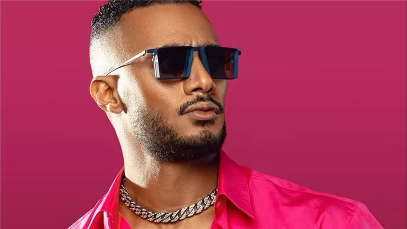 محمد رمضان بيسأل الذكاء الاصطناعي عن نفسه.. فيديو يثير السخرية على السوشيال ميديا