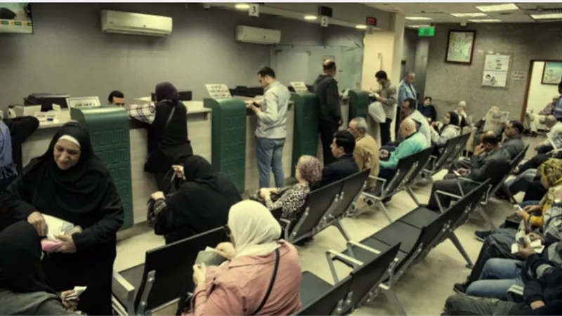 قبض المعاش السبت أم الأحد .. الحكومة تحسم موعد صرف معاشات فبراير 2025 بـ البنوك والبريد ومنافذ فوري وهذا موقف الزيادة الجديدة هتقبض كام؟
