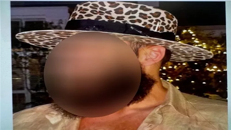 بلوجر مشهور يعـ تدي على طالبة في مدرسة شهيرة بالتجمع.. تفاصيل ستدهشك 