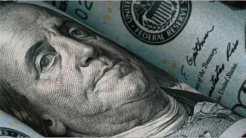 سعر الدولار مقابل الجنيه المصري اليوم الأربعاء 29-1-2025: تراجع مفاجئ في البنوك وقفزة بالسوق السوداء – الأخضر بكام الآن؟