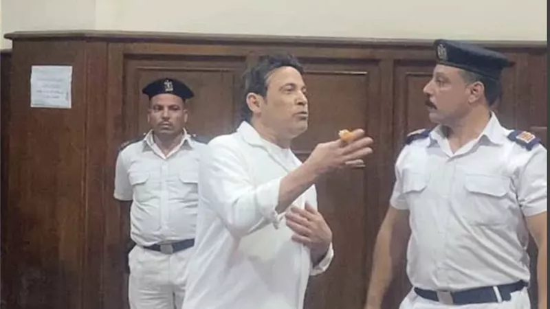 حكم محكمة الجنايات بسجن سعد الصغير في حيازة مخدرات بـ مطار القاهرة كم تصل مدة حبس مطرب الأغنية الشعبية بعد  الاستئناف؟