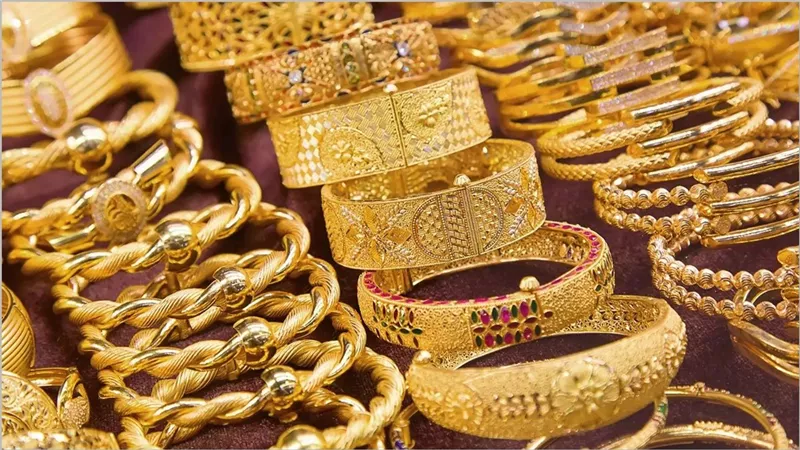 عيار 21 يسجل أرقامًا جديدة.. أسعار الذهب اليوم الأحد 9 فبراير 2025 بعد التراجع في آخر تحديث لمحلات الصاغة