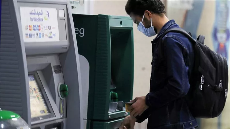 هتدفع 12 جنيه للسحبة.. تعرف على رسوم السحب والاستعلام في 10 بنوك مصرية قبل 