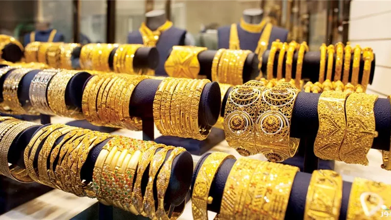 سعر الذهب اليوم عيار 21 بعد القفزة الكبيرة:  وتحرك قوي في أسعار الفضة واقل سعر للأصفر يسجل رقماً غير مسبوق ماذا يحدث في سوق السبائك الذهبية؟