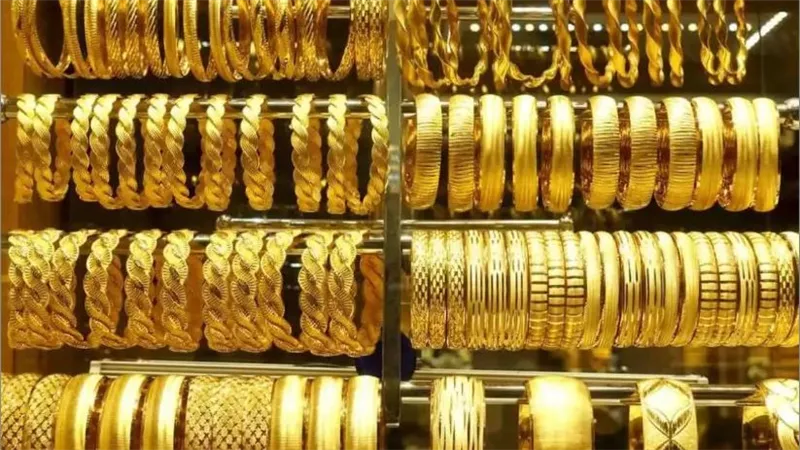 قفزة في سعر الذهب اليوم السبت 22 فبراير بعد قرار المركزي | كم سجل عيار 18 و 21 والجنيه الذهب الأن؟