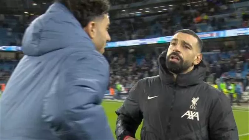 كواليس واسرار من داخل معسكر المنتخب... تفاصيل اجتماع محمد صلاح مع لاعبي المنتخب  قبل مباراة إثيوبيا 