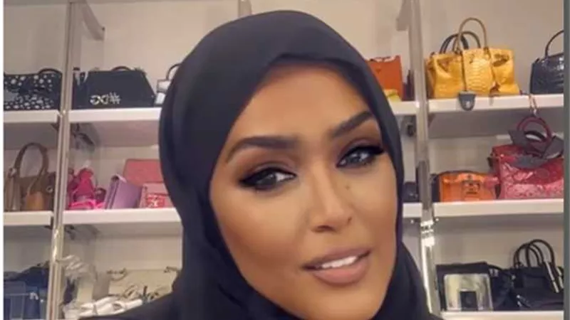 أخبار الفن.. مطربة مسحت صورها ولبست الحجاب ومن المتوقع الاعتزال القريب.. من هي؟