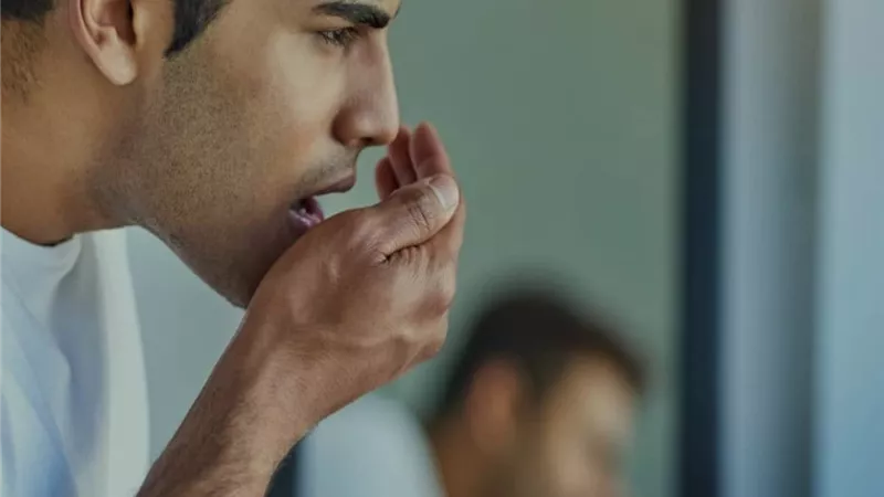 أبرز أسباب مشكلة رائحة الفم الكريهة و6 طرق طبيعية وفعالة تخلصك منها بسهولة