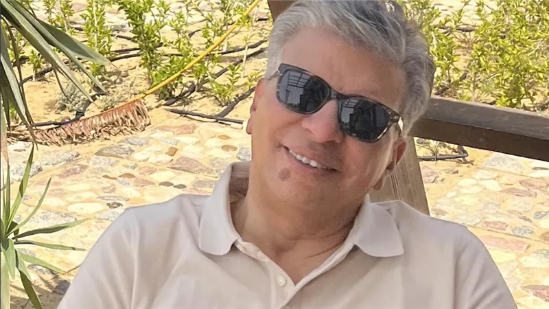خالد منتصر يعلق على أداء أحمد زاهر في مسلسل سيد الناس بشكل ساخر..  