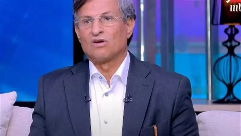 بعد شكوى الأهالى للمجلس الأعلى للإعلام اصدار قرار بمنع مصطفى يونس من الظهورفي كافة الوسائل الإعلامية 