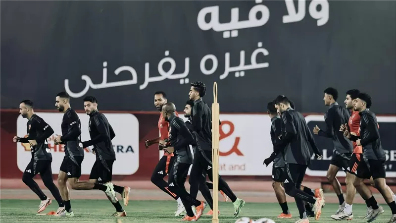 هل طاقم التحكيم الأجنبي الموجود في مصر لمباريات منتخب المحليين ينقذ مباراة الأهلي والزمالك؟؟