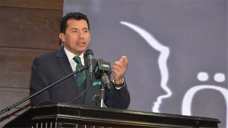 تعليق وزير الرياضة على أحداث مباراة الأهلي والزمالك.. 