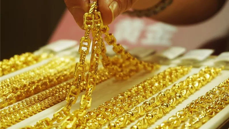 سعر الذهب اليوم 5 مارس 2025 في مصر | عيار 21 الآن بعد آخر زيادة جديدة في التعاملات المسائية وجرام الذهب وعيار 24