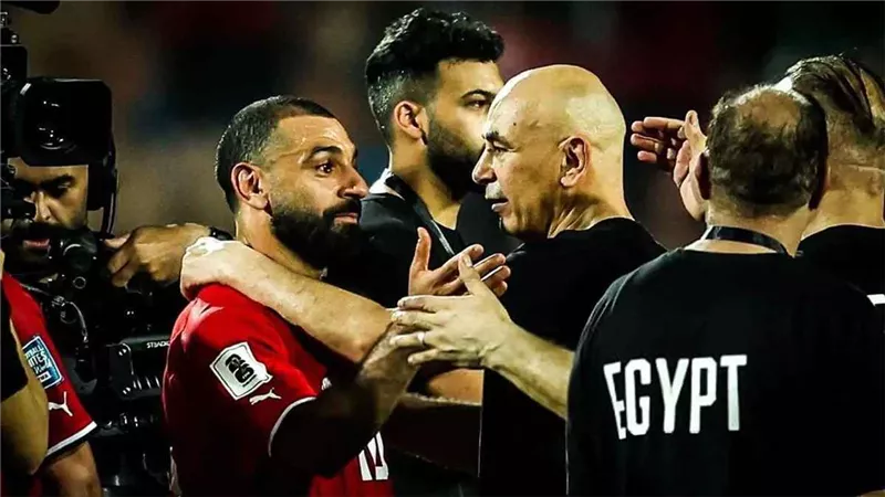 حسام حسن يصدر قراراً صارماً.. استبعاد نجم الأهلي خارج منتخب مصر في تصفيات كأس العالم لهذا السبب ما موقف إمام عاشور؟