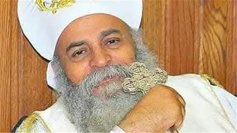 سقوط عمود منير من أعمدة الكنيسة القبطية الأرثوذكسية....الحزن يملأ قلوب الأقباط بعد خبر وفاة تلميذ البابا كيرلس