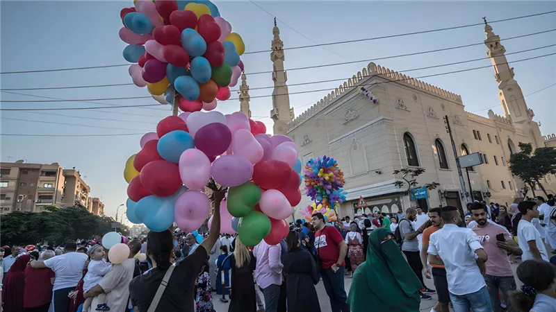 الإفتاء تحدد عدد أيامها 3 أم 5 .. موعد إجازة عيد الفطر 2025 في مصر