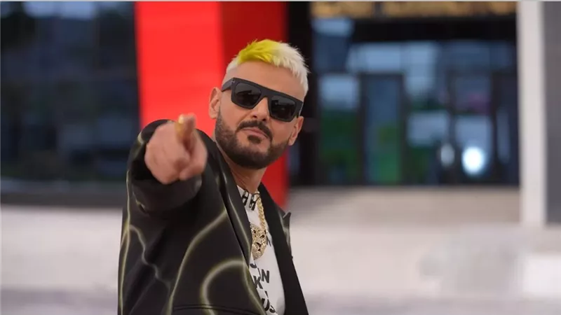 مفاجأة غير متوقعة.. رامز جلال يوقع فنانة لبنانية في فخ 