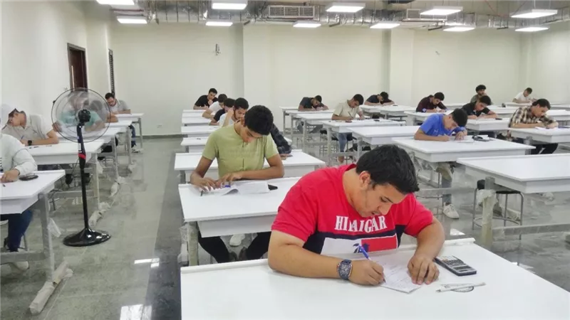هل سيتم عقد امتحانات الثانوية العامة في الكليات والجامعات منعا للغش؟