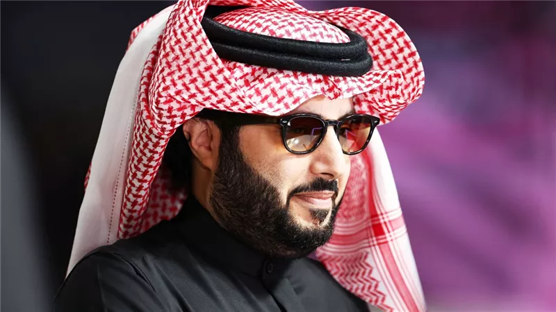 إلغاء فيلم The Seven Dogs بسبب إصابات مفاجئة للمخرج وفريق التصوير: تركي آل الشيخ يكشف التفاصيل | صور