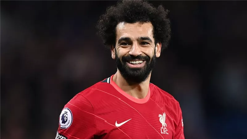 ماقصة الصورة المتداولة .. هل جدد محمد صلاح عقده رسميا مع ليفربول في السر؟
