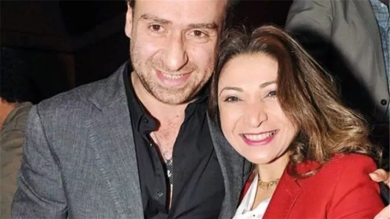 بعد أيام من فاجعة رحيل والدة زوجته.. الموت يقتحم حياة نضال الشافعي مجددًا منذ قليل والحداد يعم مواقع التواصل