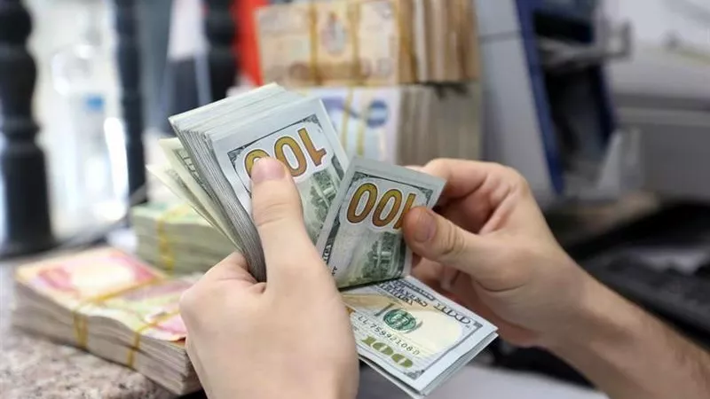 تحرك مفاجئ للدولار في البنك الأهلي وبنك مصر وبنكين اخرين - بكام سعر الدولار في السوق السوداء الان بعد الارتفاع الأخير ألفين دولار بكام جنيه؟