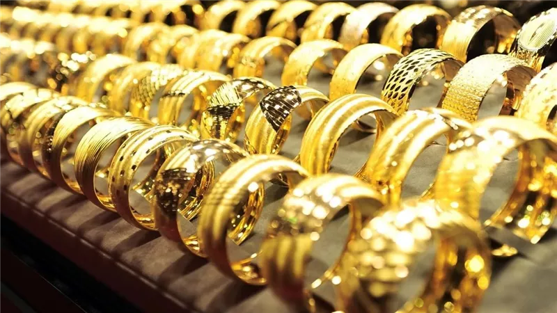 أسعار الذهب اليوم الخميس 10 أبريل 2025 في مصر: ارتفاع غير مسبوق لعيار 21 في محلات المجوهرات | كم سجل الجرام الآن؟
