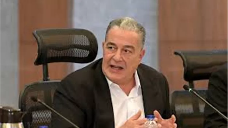 أبرز تصريحات ياسين منصور لإعلامي عمرو أديب بشأن توقعات خفض أسعار الفائدة خلال 2026 