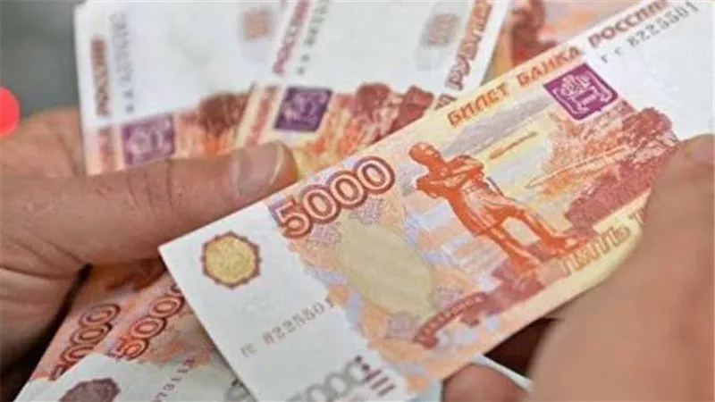6 فرص عمل متتعوضش.. نرتب 4000 دينار والسكن والمواصلات ومتحملش همهم.. اعرف طريقة التقديم والشروط المطلوبة